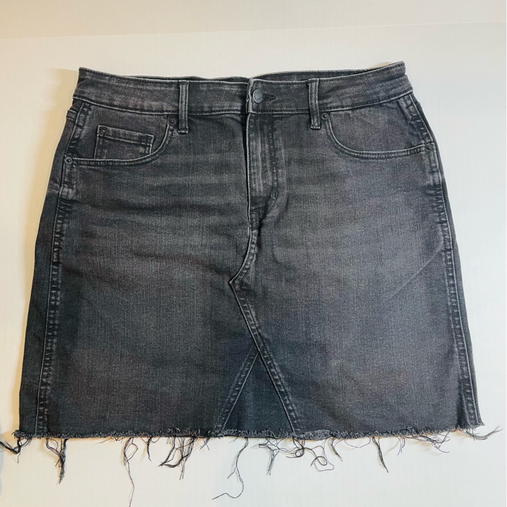 Old Navy Women’s Black Denim Skirt Size 12